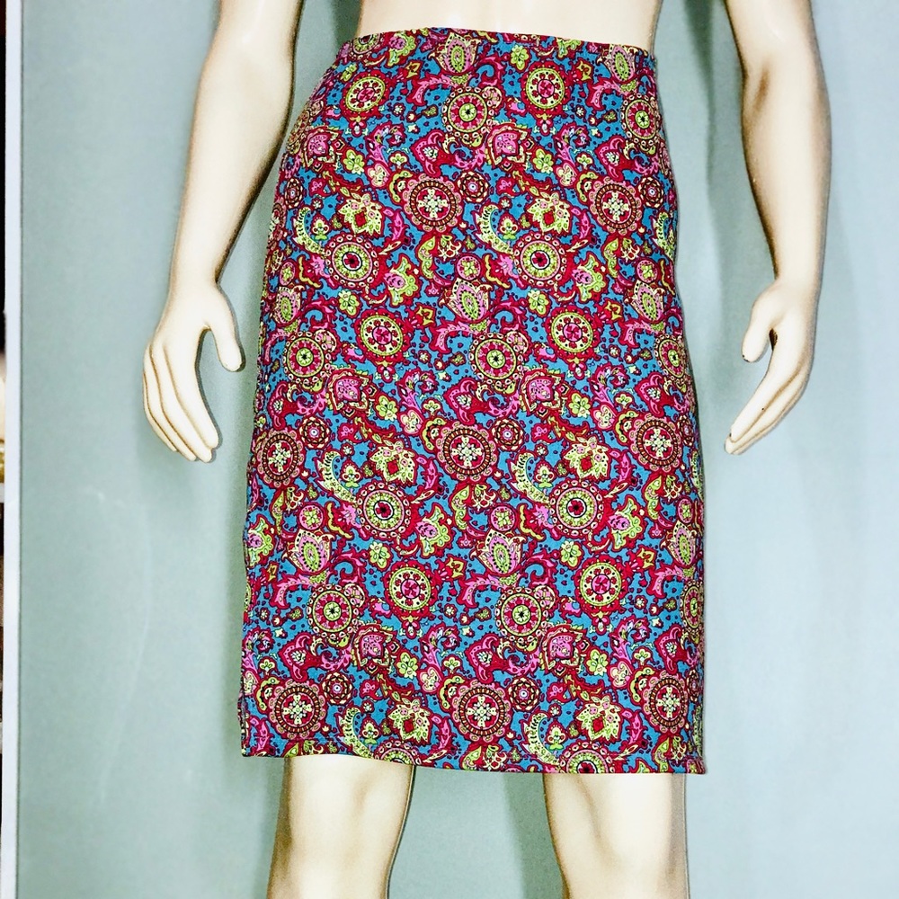 SANDREA • Neon Paisley ✏️ Skirt / size (L)